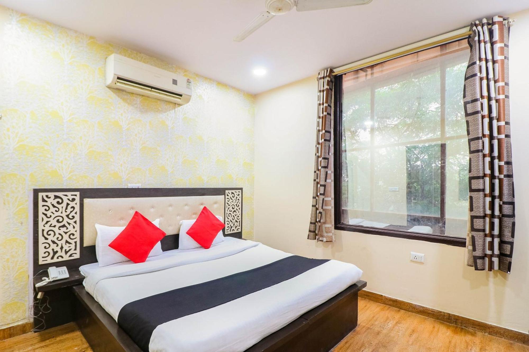 Collection O Sangam Palace