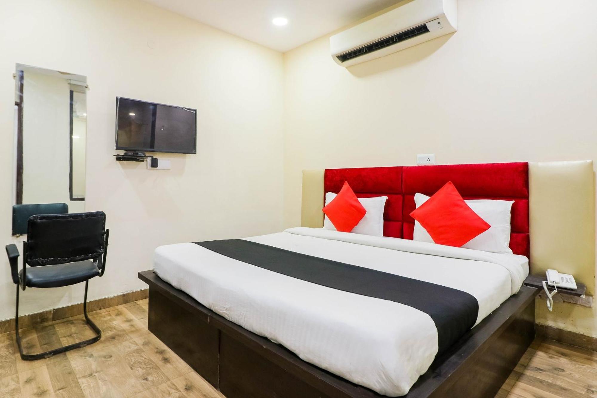 Collection O Sangam Palace Hotel